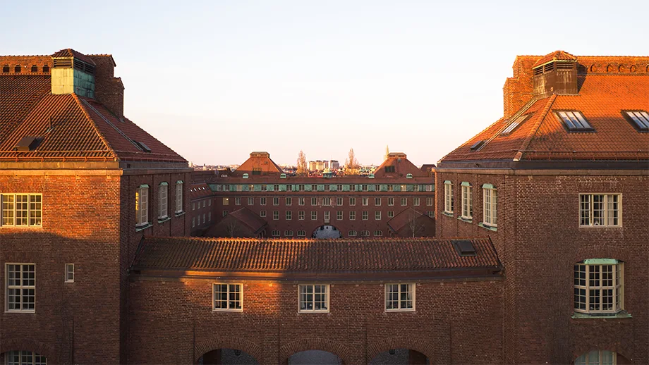 View of roofline of KTH building on Teknikringen, facing east from Vahallavägen, on the KTH Campus